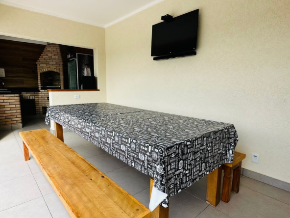 Casa em Condomínio Fechado em Guararema - Bairro Paião - 10