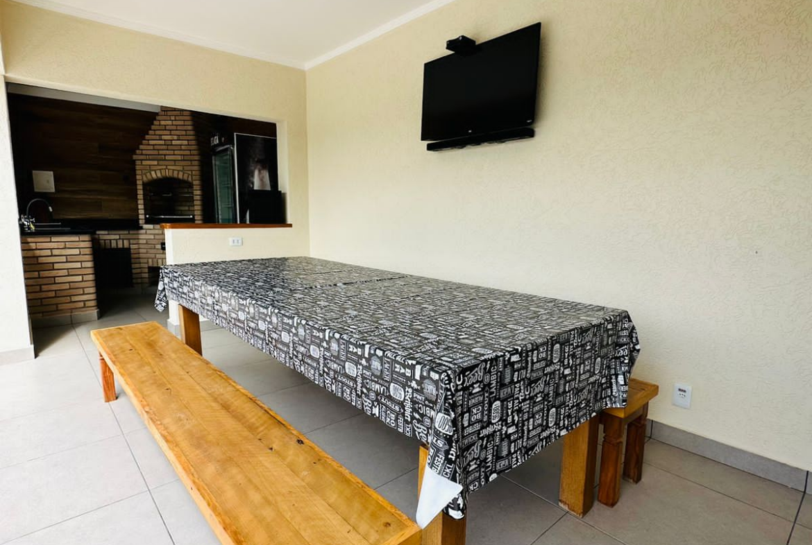 Casa em Condomínio Fechado em Guararema - Bairro Paião - 10