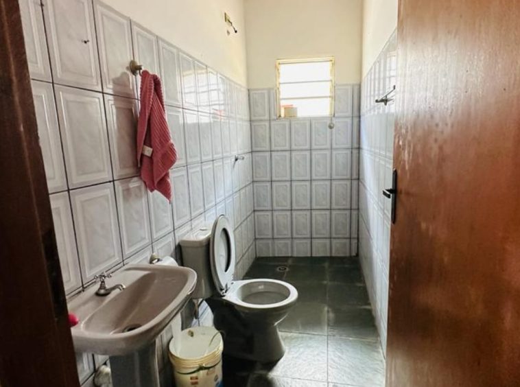 Casa Em Guararema - Bairro Jardim Itapema - 05