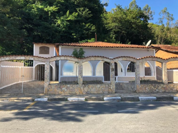 Casa Térrea em Guararema - 01