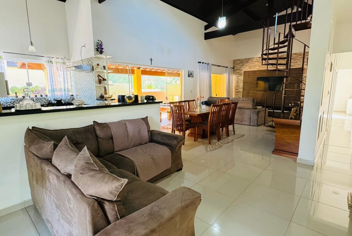 Casa Térrea em Bairro Nobre de Guararema - 17