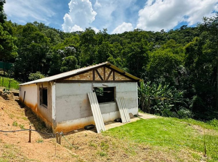 Sítio em Guararema - Serra Itapeti - 12