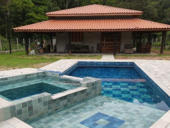 Chácara de 33.000m² em Guararema - 01