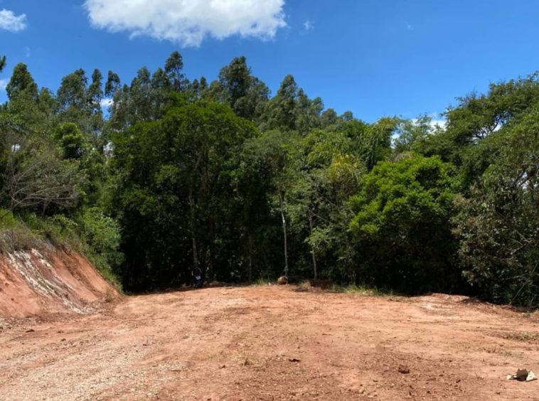 Terreno em Santa Branca - 06