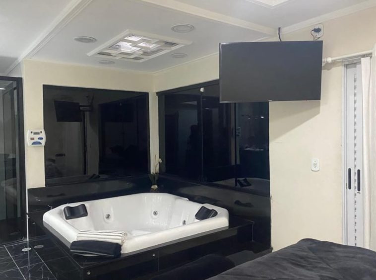 Casa Luxuosa em Guararema - 13