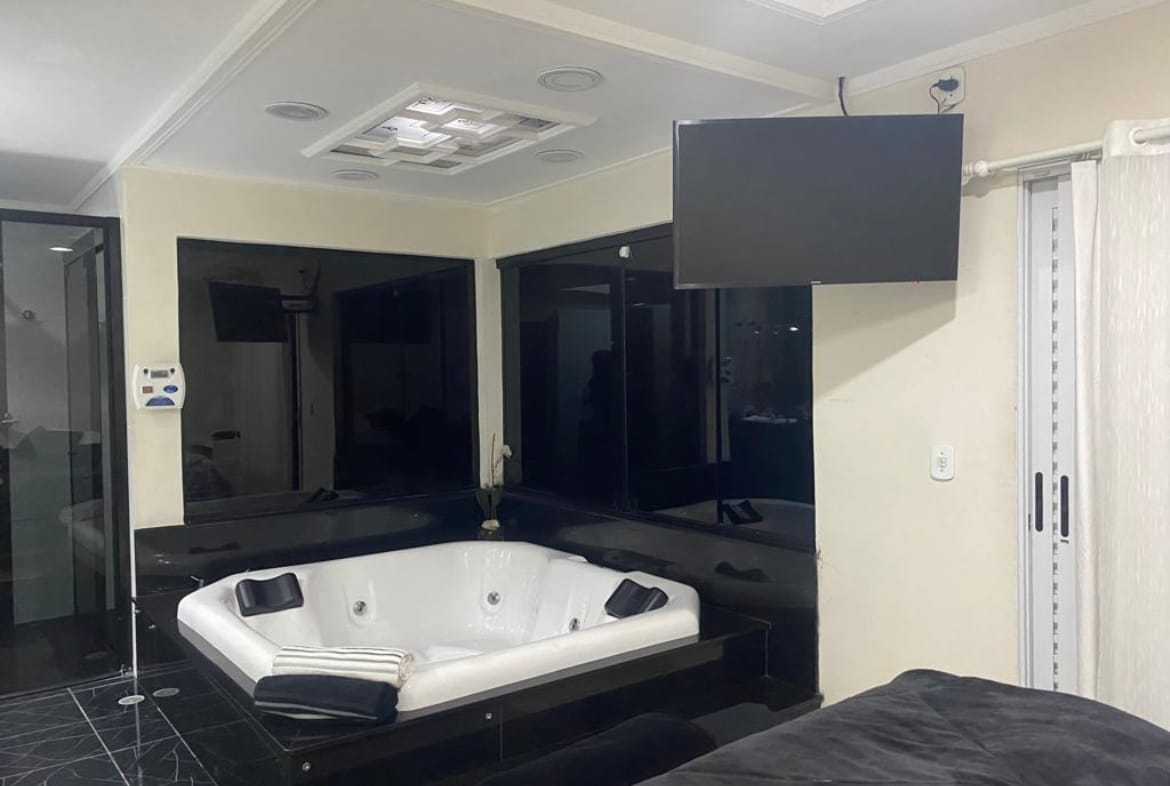 Casa Luxuosa em Guararema - 13