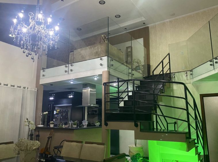 Casa Luxuosa em Guararema - 03