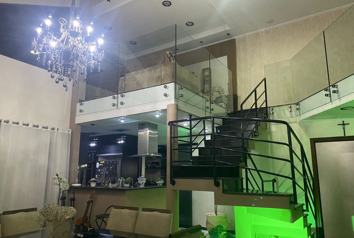 Casa Luxuosa em Guararema - 03