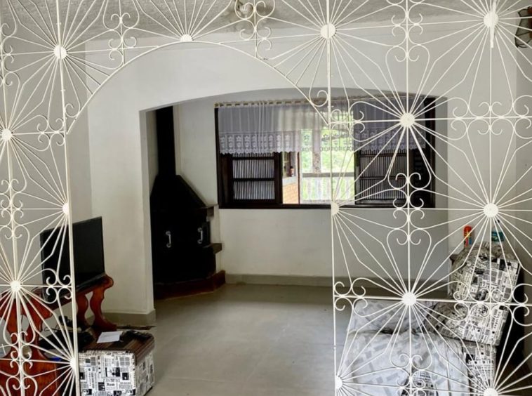 Casa com Piscina em Guararema - 10