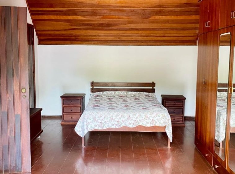 Casa com Piscina em Guararema - 11