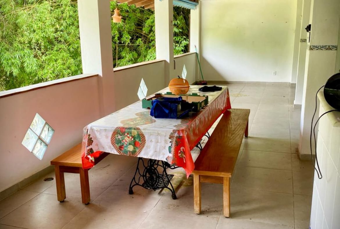 Casa com Piscina em Guararema - 05