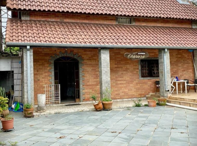 Casa com Piscina em Guararema - 06