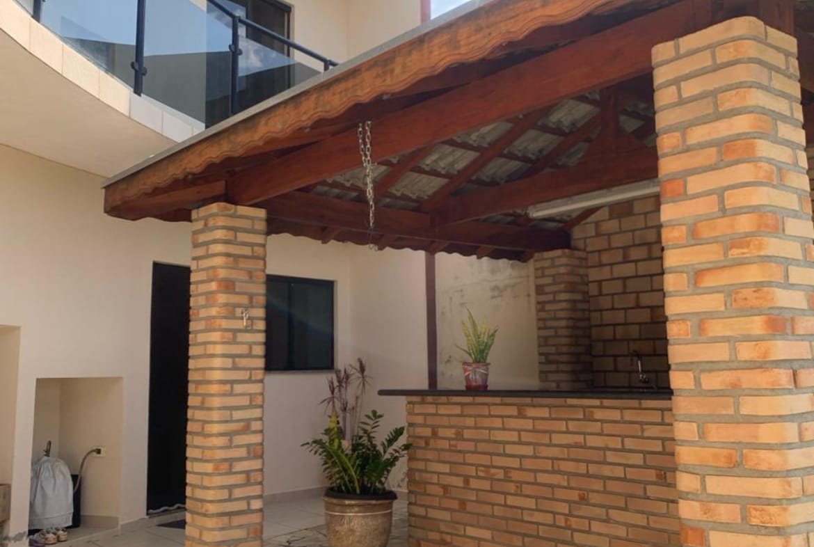 Casa com 3 Quartos em Guararema - 08