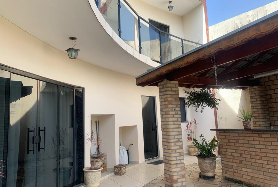 Casa com 3 Quartos em Guararema - 06