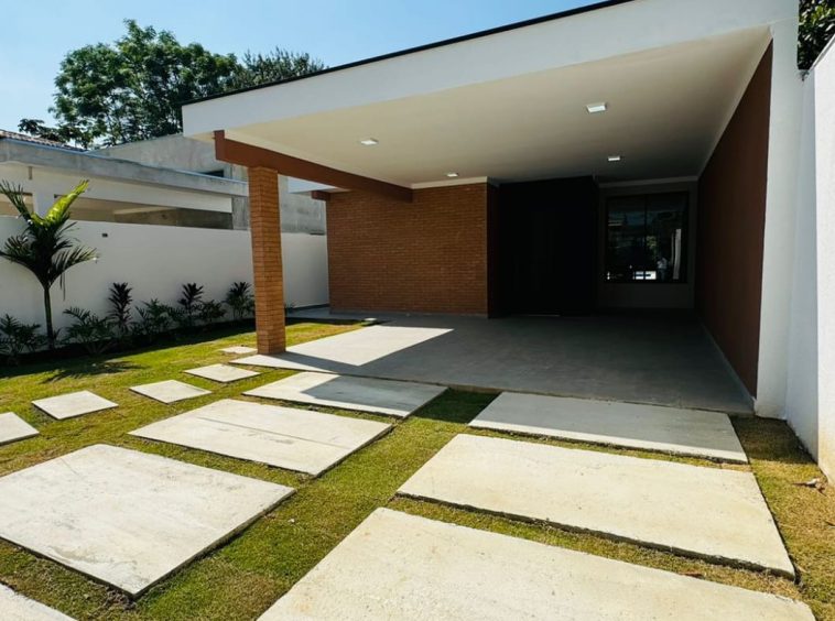 Casa Nova e Térrea à Venda em Guararema - 17