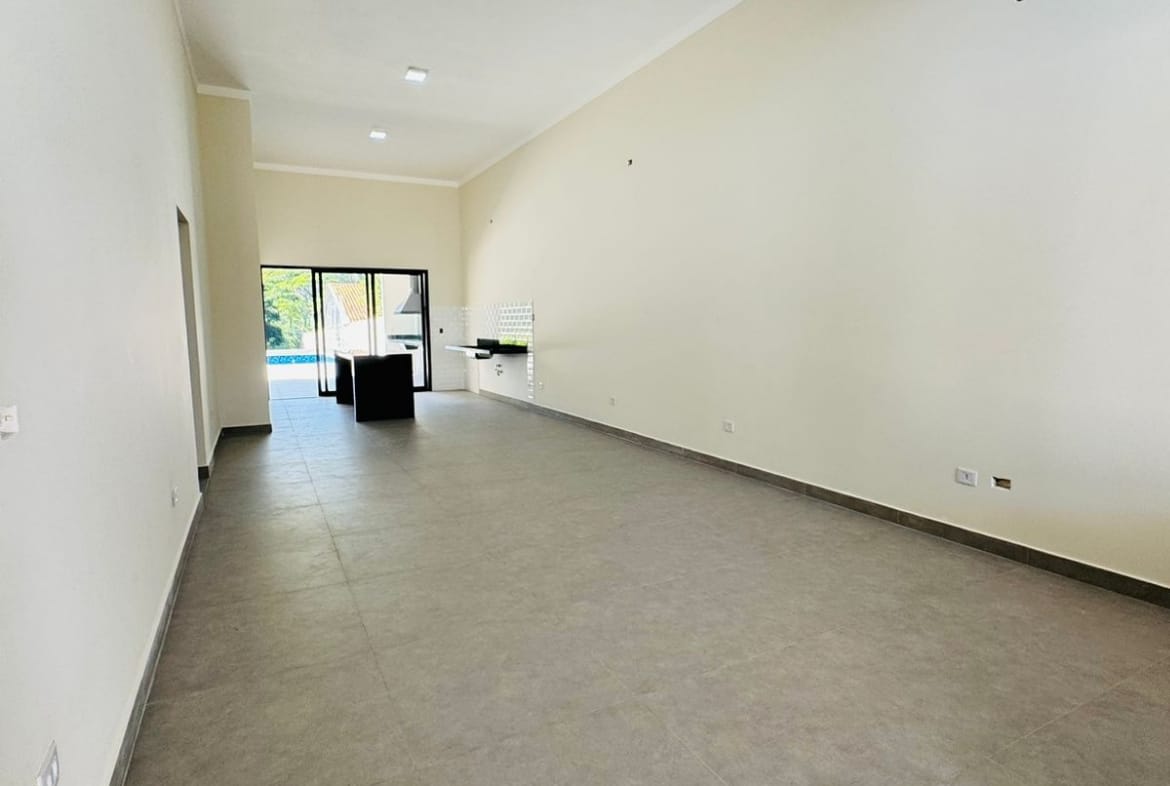 Casa Nova e Térrea à Venda em Guararema - 07