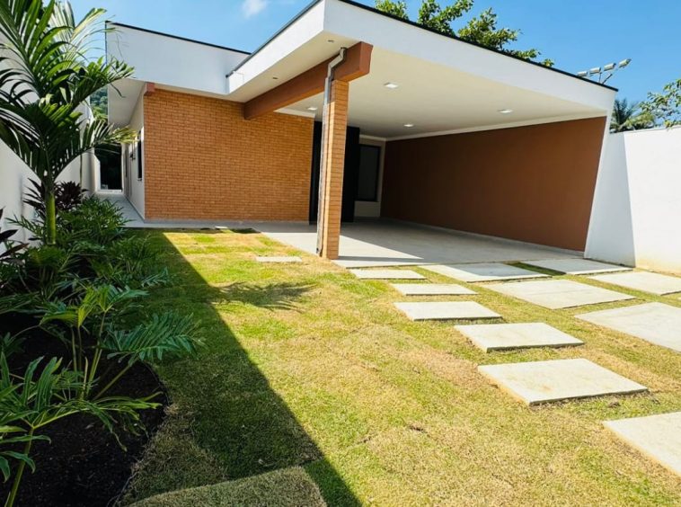 Casa Nova e Térrea à Venda em Guararema - 02