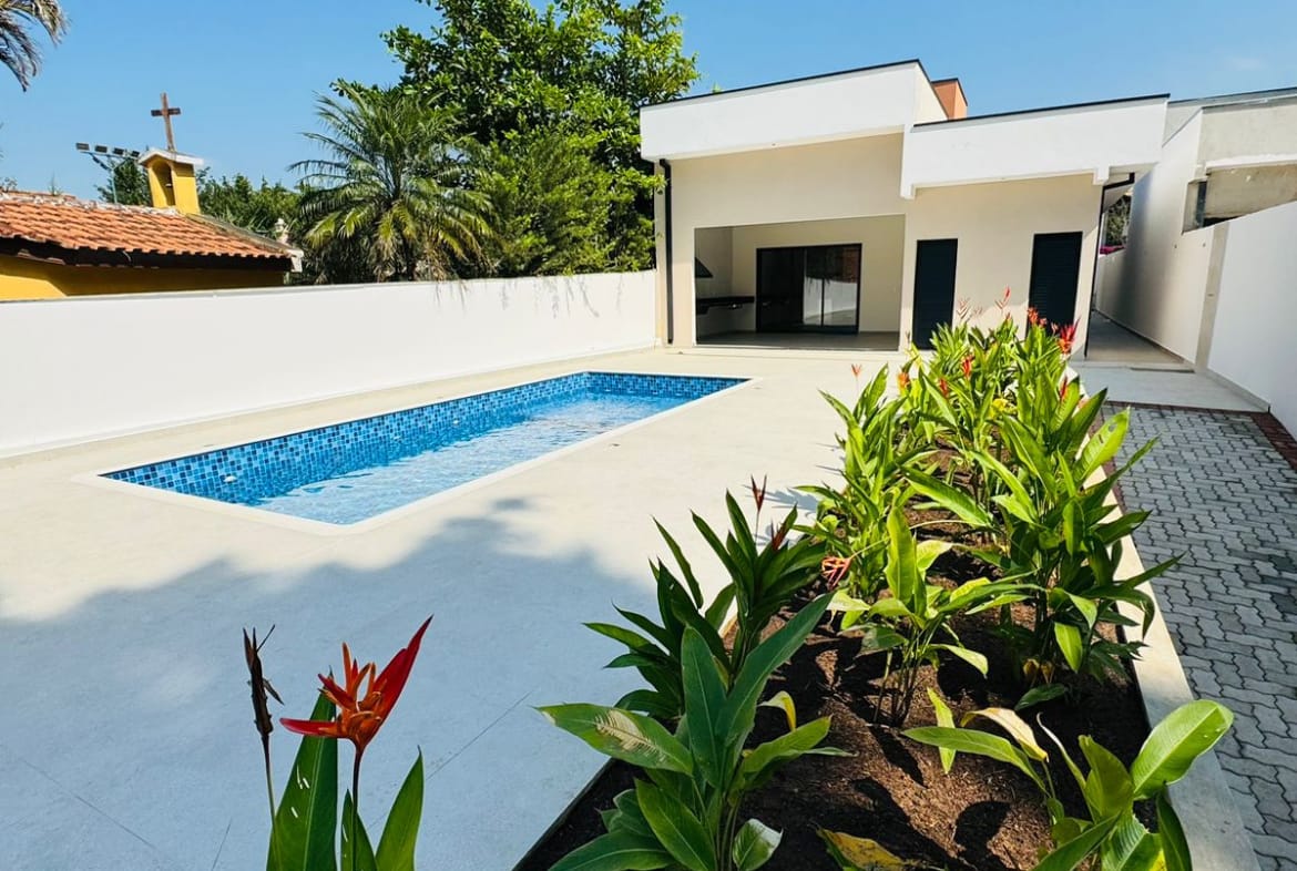 Casa Nova e Térrea à Venda em Guararema - 03