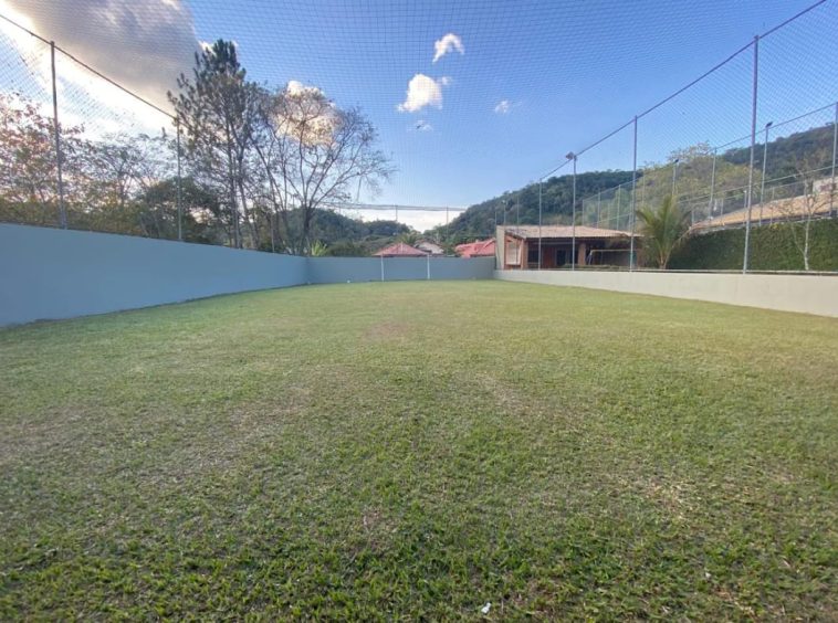Chácara de Alto Padrão em Guararema - Bairro Itaoca - 18