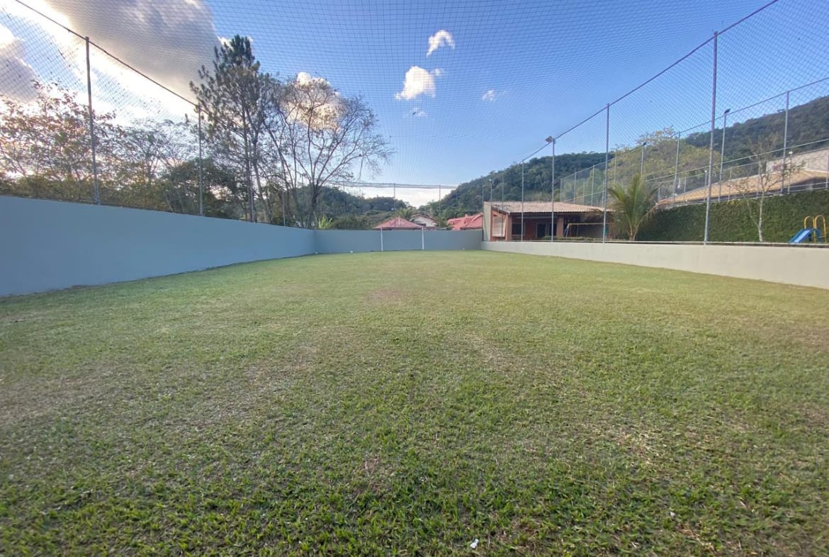 Chácara de Alto Padrão em Guararema - Bairro Itaoca - 18