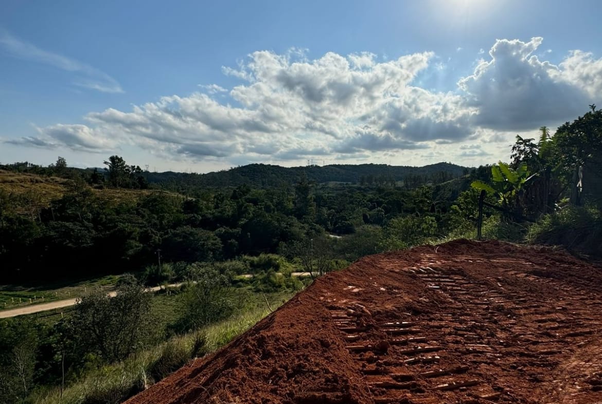 Terreno à venda em Santa Branca - 02