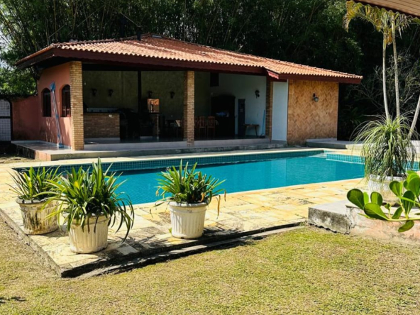 Casa de Alto Padrão em Guararema - Bairro Freguesia da Escada - 03