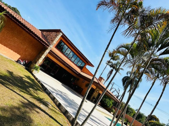 Casa de Alto Padrão em Guararema - Bairro Freguesia da Escada - 01